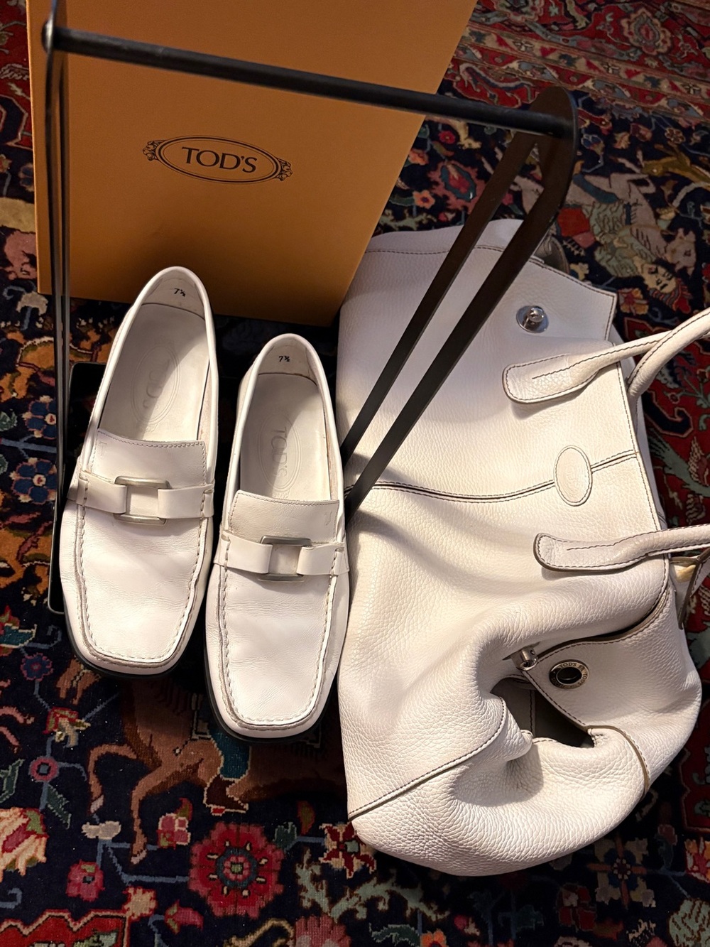 Combo ♾️ TOD'S Cream Pebbled Leather Tote with Dual Handles and shoes 👟 👜